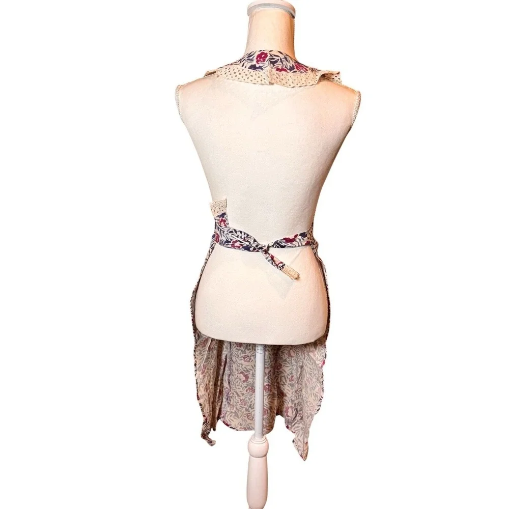 Vintage Handmade Floral Full Apron Eyelet Lace Cottagecore Prairie Farmhouse